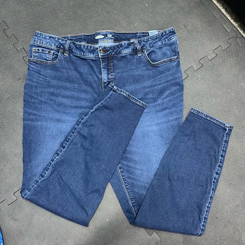 Women’s Plus Size 22 Old Navy Rockstar Super Skinny High Rise Jeggings